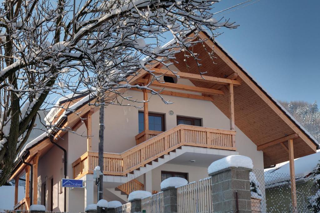 Rekreacny Dom Vyhne Apartment Exterior photo